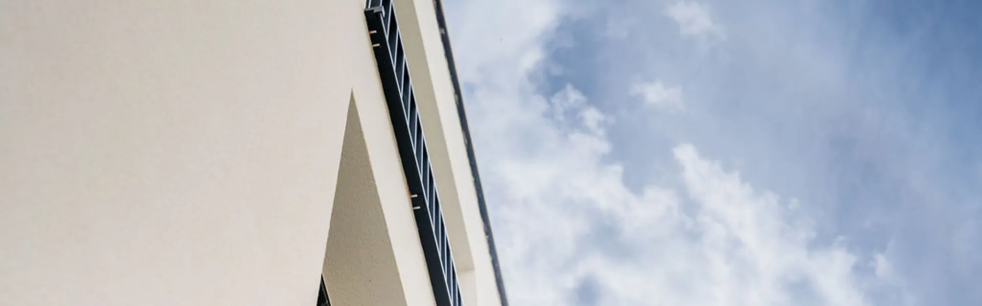Cantillana_Rommelaere_Crepi_Sierpleister_Blanc_beige_facade_Gevel