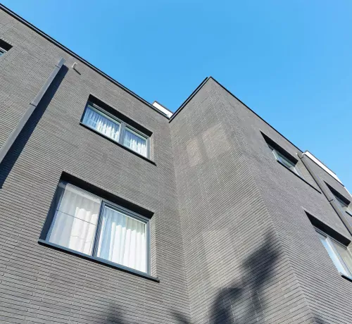 Cantillana_Facade_Grijs_ETICS